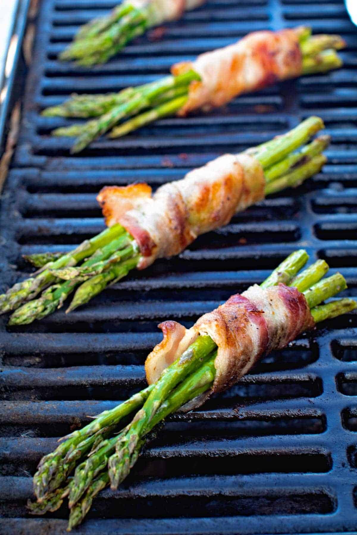 Grilled Bacon Wrapped Asparagus ~ Easy, Grilled Side Dish! Crispy Bacon Wrapped Around Tender Asparagus Spears!