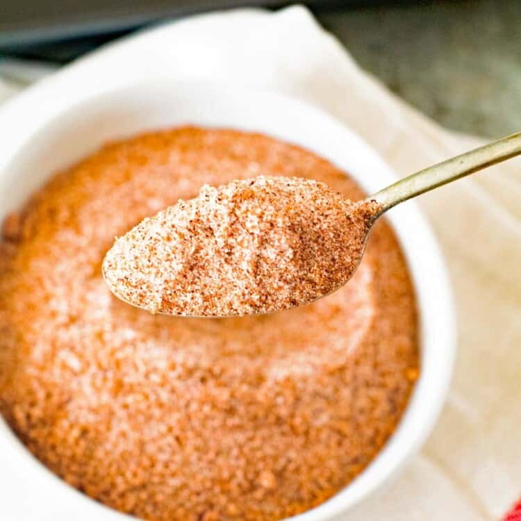 https://gimmesomegrilling.com/wp-content/uploads/2018/02/Pork-Rub-Spoon-750x750.jpg