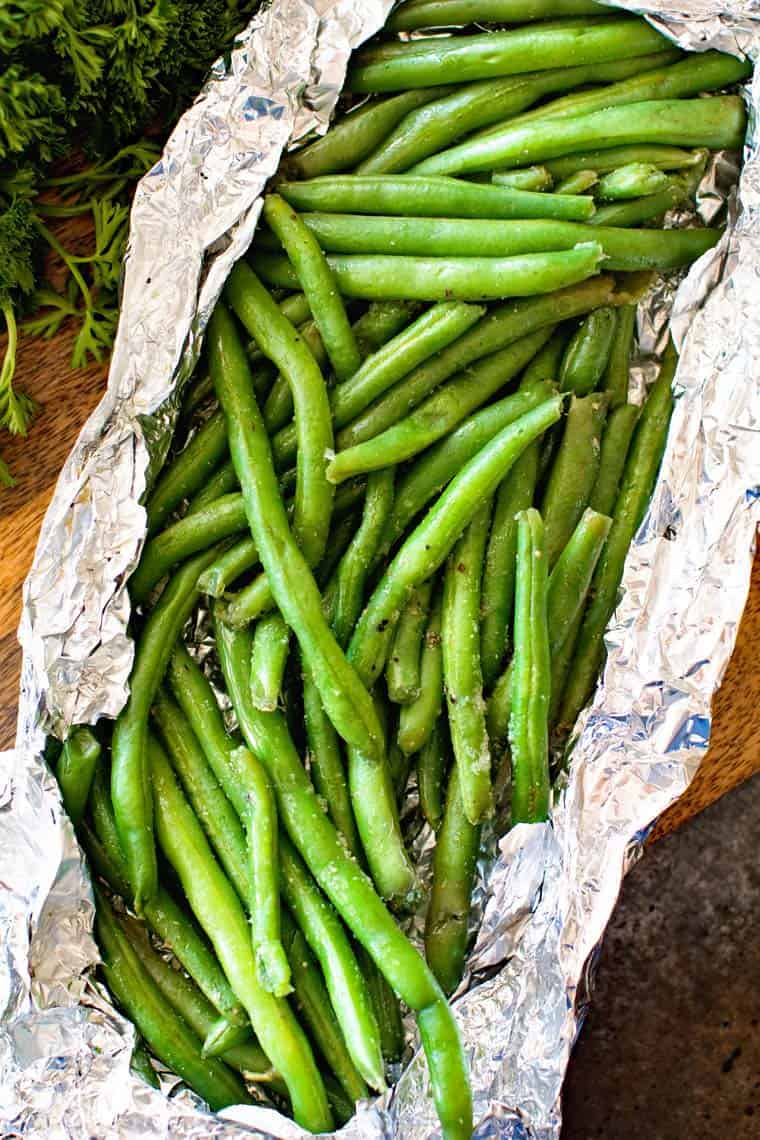 Overhead picture of grilled green beans