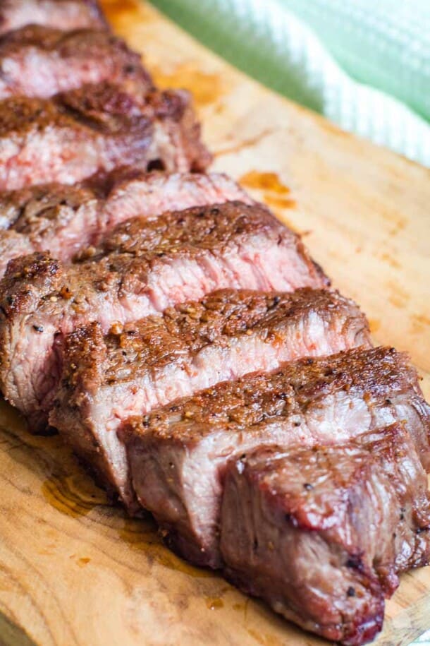 How to Grill Steak on Charcoal Grill! Gimme Some Grilling
