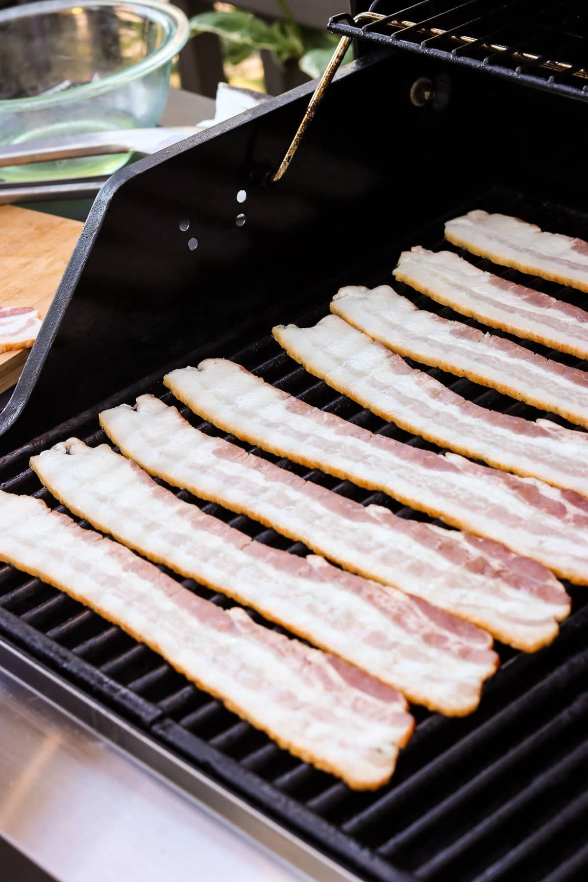 Bacon on grill grates