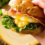 Fried-Egg-Burger Square cropped image