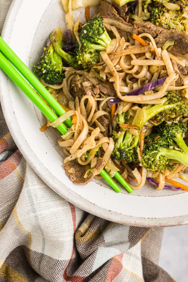 Easy And Delicious Blackstone Beef Stir Fry Recipe - Gimme Some Grilling