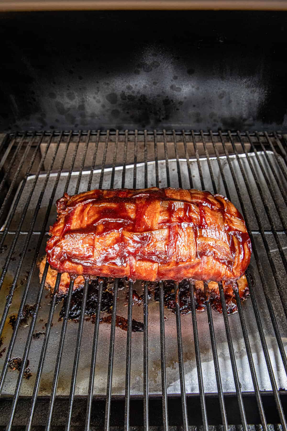 Bacon Explosion on grill 