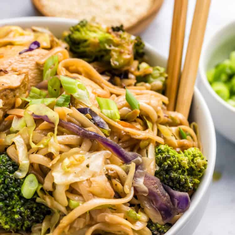 Blackstone Chicken Stir Fry in serving bowl with chopsticks
