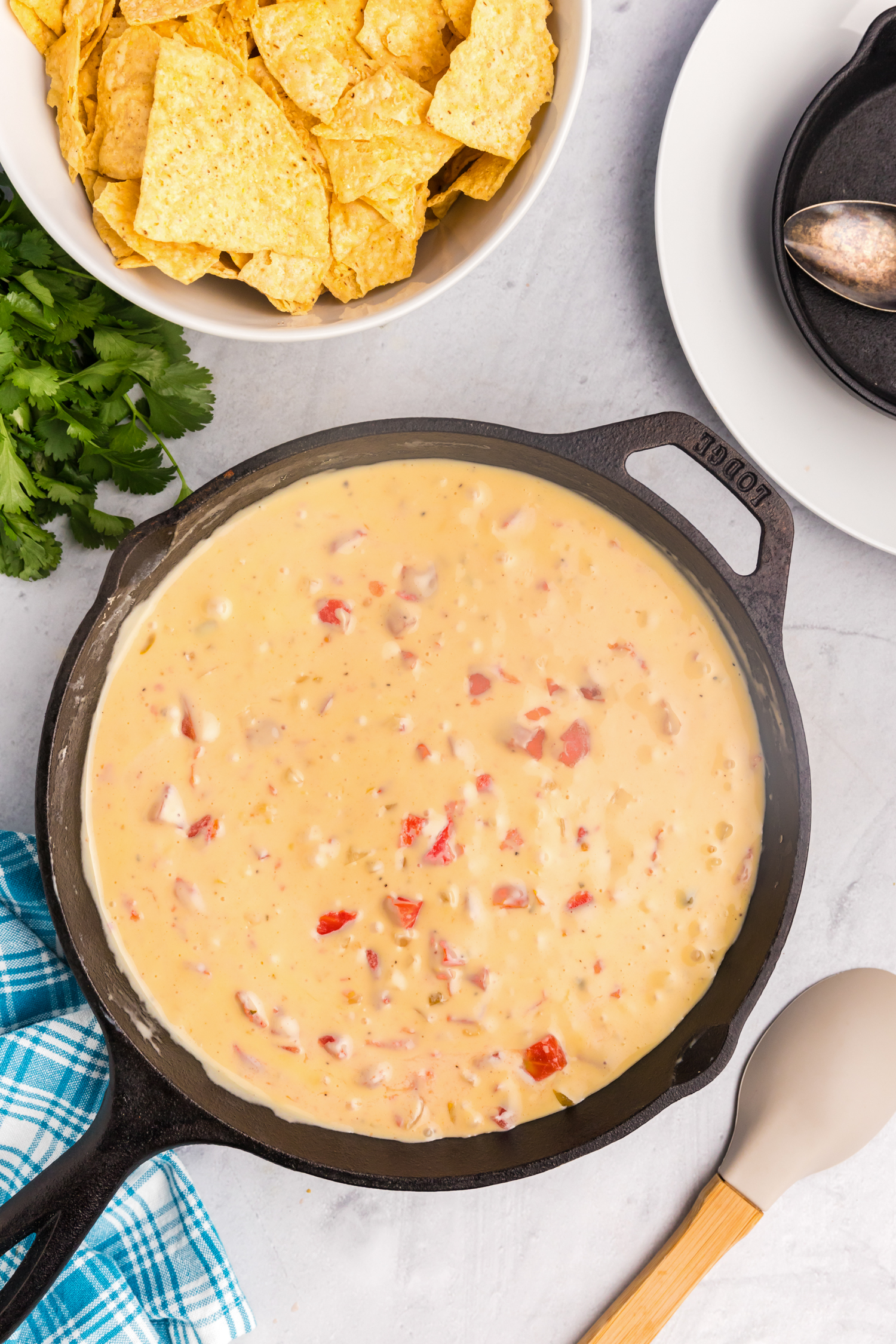 Overhead picture of completed Blackstone Queso.